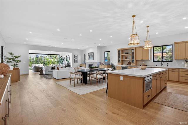 Recent high-price Costa Mesa sale