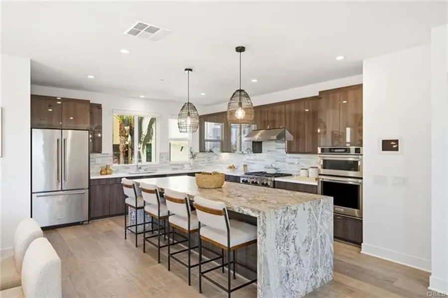 Recent Southwest Costa Mesa home sale on Cardiff Reef