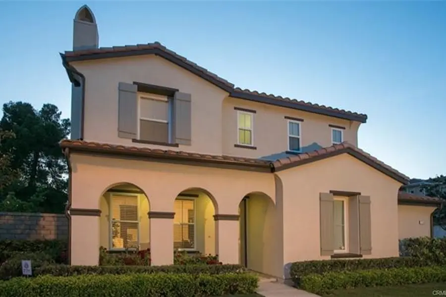 Mesa Verde Costa Mesa home exterior