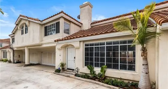 Costa Mesa buyer agent listing preview at 2537 Orange Avenue D